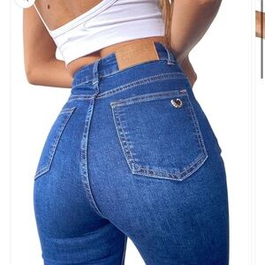 Brand new with tags chipre denim high rise skinny jeans size 25 blue wash